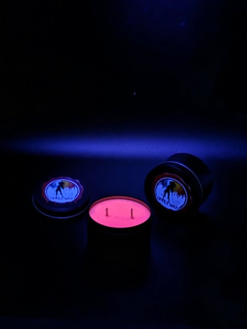 UV Pink 180gr Tin